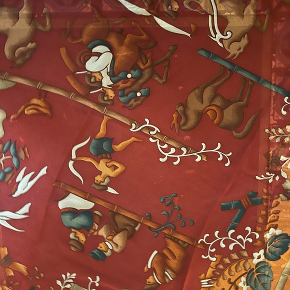 Salvatore Ferragamo silk sheer scarf 34x34-orange and reds - Picture 3 of 10